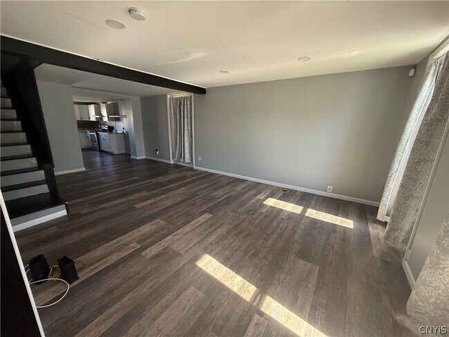 Building Photo - 417 Franklin St