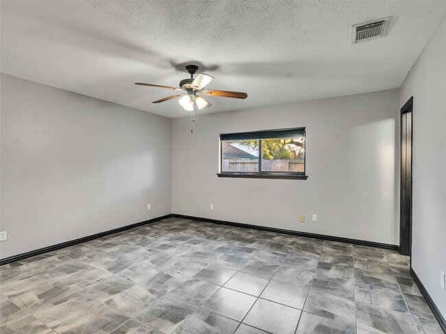 Building Photo - 1827 Polley Ct