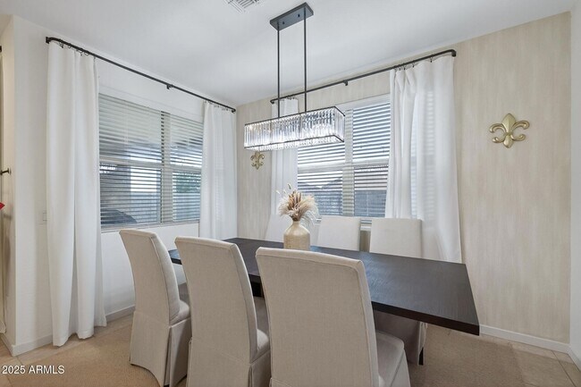 Building Photo - 36810 N Camarillo Dr