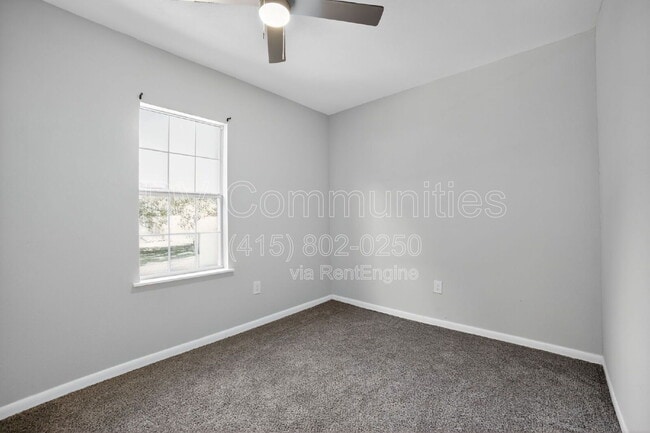 Building Photo - 3916 2nd St