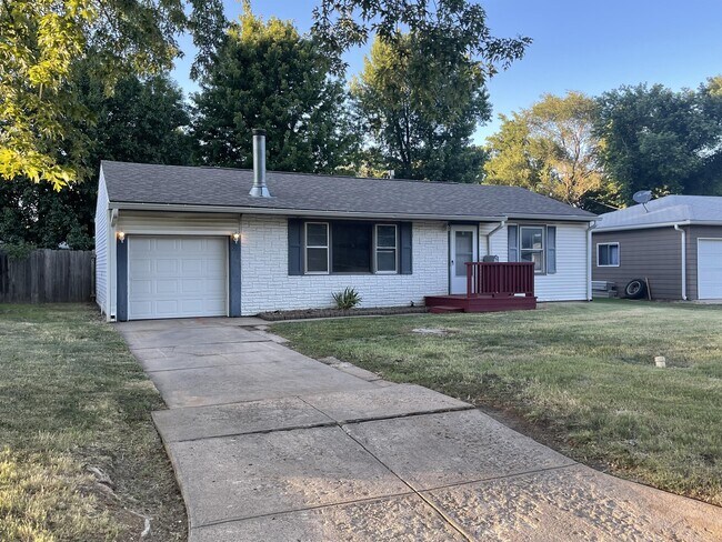 Building Photo - 210 Edgemoor St