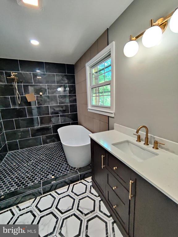 Building Photo - 9441 Park Hunt Ct