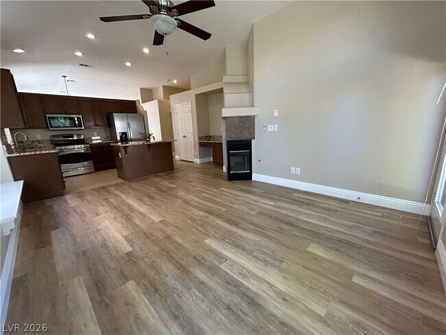 Building Photo - 10404 Horseback Ridge Ave