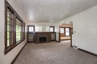 Building Photo - 17926 E Park Dr