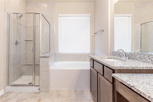 Building Photo - 5546 Sallow Bay Ln