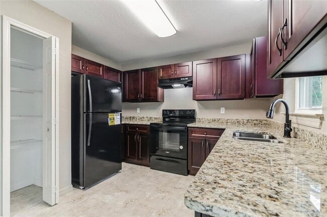 Building Photo - 3468 SW 165th Loop