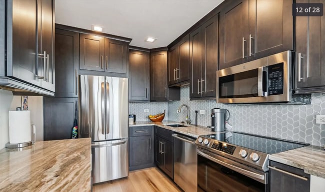 Building Photo - 1111 Ash St.