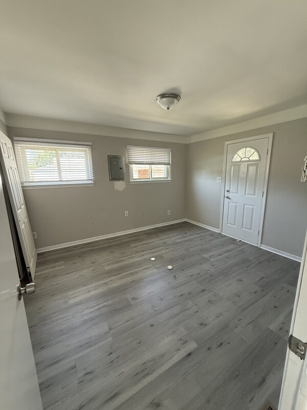 Building Photo - 4712 Weddel St