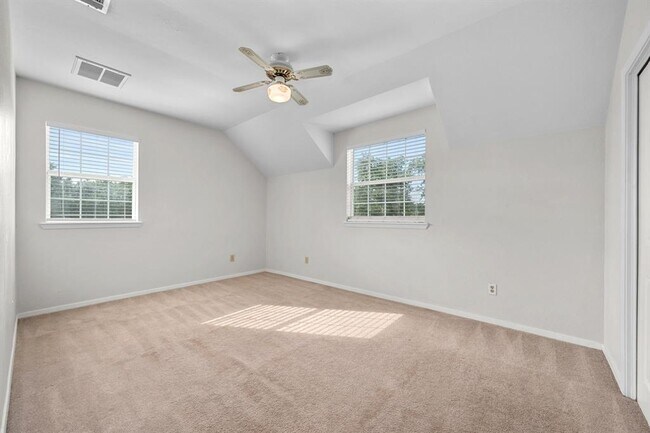 Building Photo - 15002 Mettle Dr