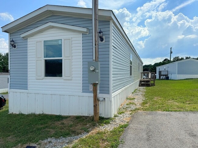 Building Photo - 803 Austin Way