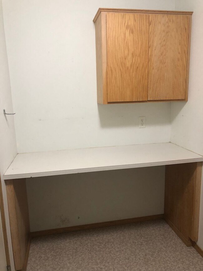 Building Photo - 226 S 59th St