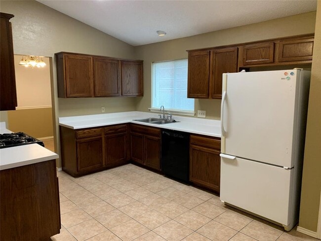 Building Photo - 17130 Copperhead Dr