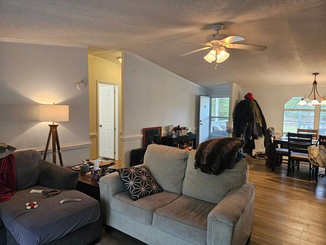 Building Photo - Great unfurnished 3 Bedroom, 2 bath home located in Sneads Ferry