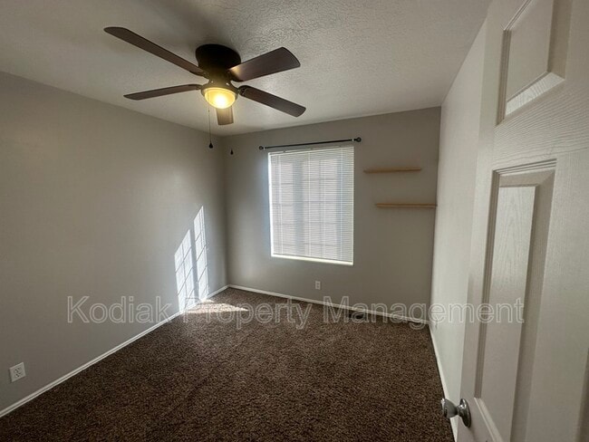 Building Photo - 898 W 1025 N