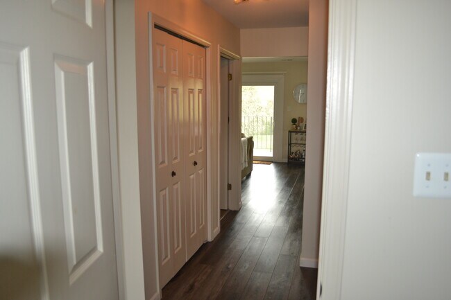 Building Photo - 2013 Ammer Ridge Ct