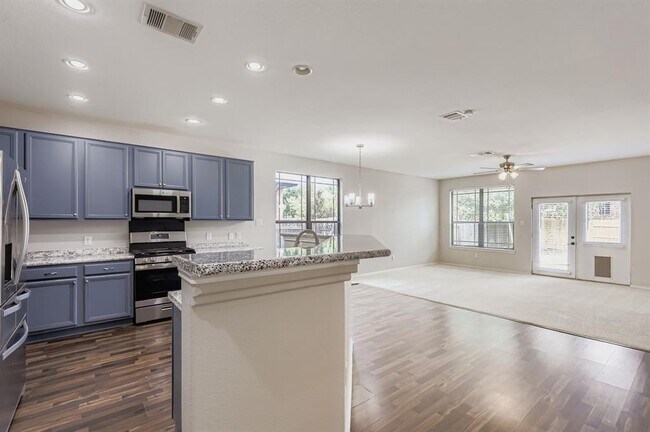 Building Photo - 1000 Sussex Way