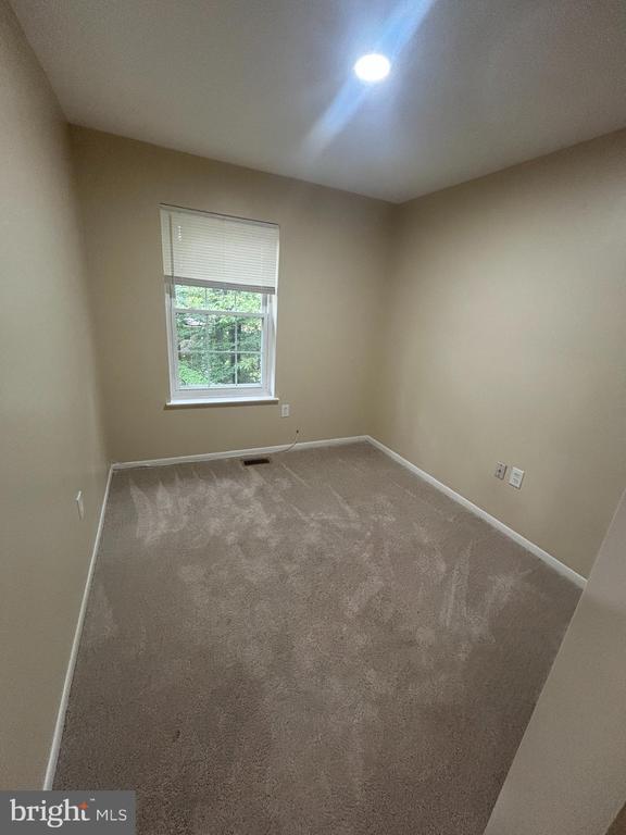 Building Photo - 9142 Lambskin Ln