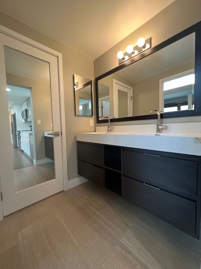 Building Photo - 2 bed/2 bath charming ADU for Rent in Concord