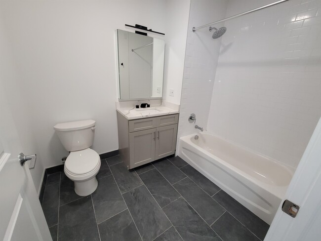 Building Photo - 306 Bergen Ave