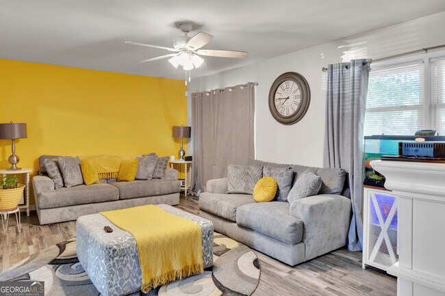 Building Photo - 6575 Hidden Brook Trail