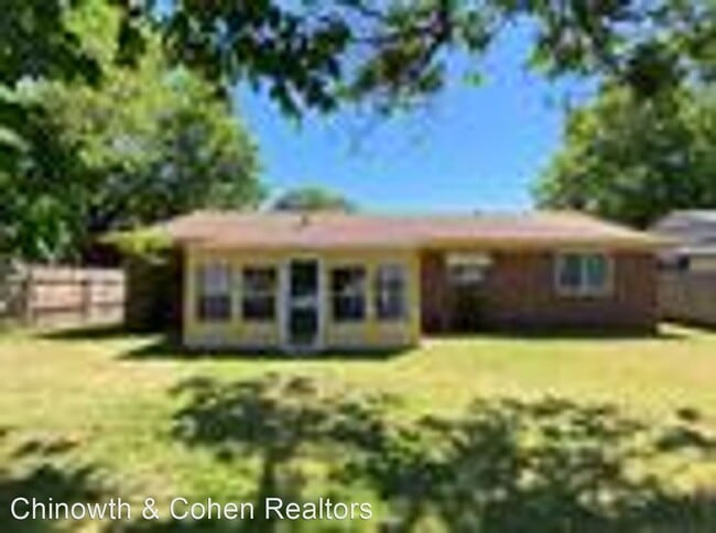 Building Photo - 3 br, 1 bath House - 3224 S 121st E Ave