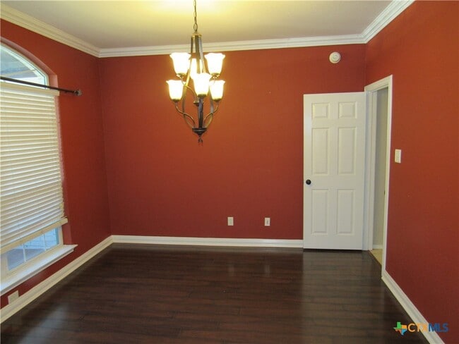 Building Photo - 5812 Montrose Dr