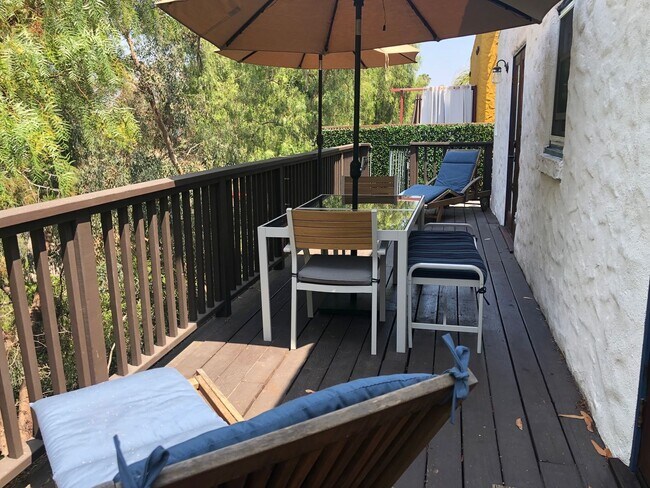 Building Photo - Elegant, Multilevel 3 Bedroom 2 Bathroom in Hillcrest / North Park with Outdoor Space
