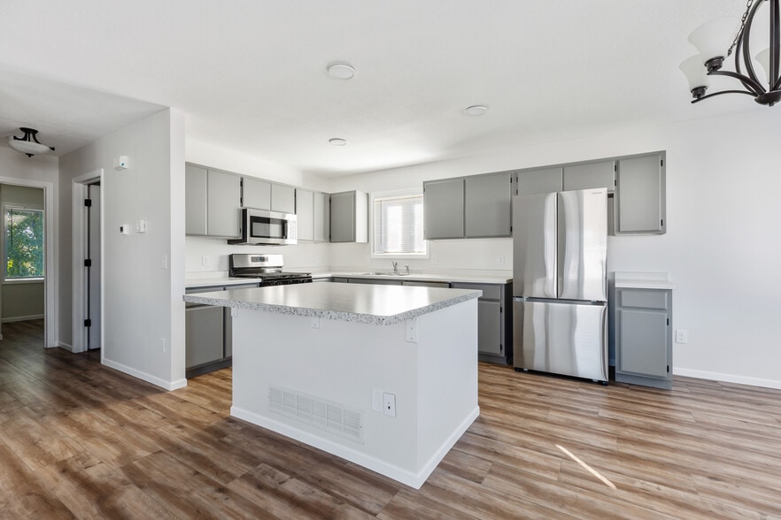 Building Photo - 915 Blair Cir