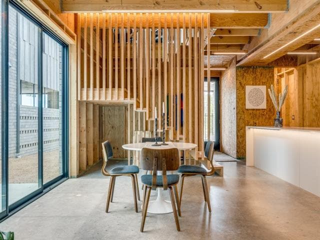 Building Photo - 907 Blackland Ct