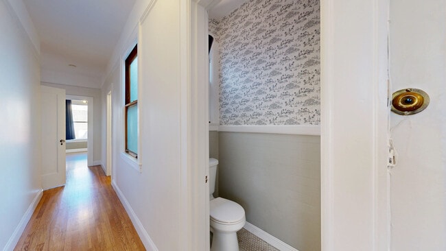 Building Photo - 285 Bartlett St