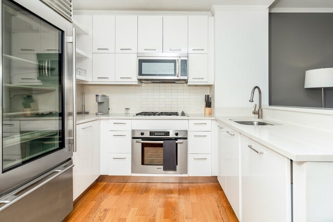 Building Photo - 1231 NE Martin Luther King Jr Blvd