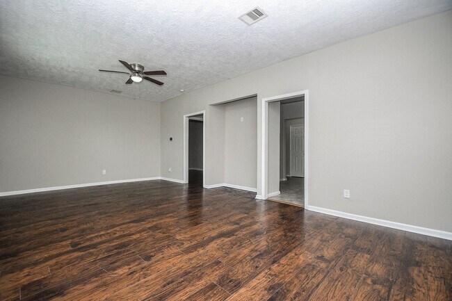 Building Photo - 4137 Galesburg St
