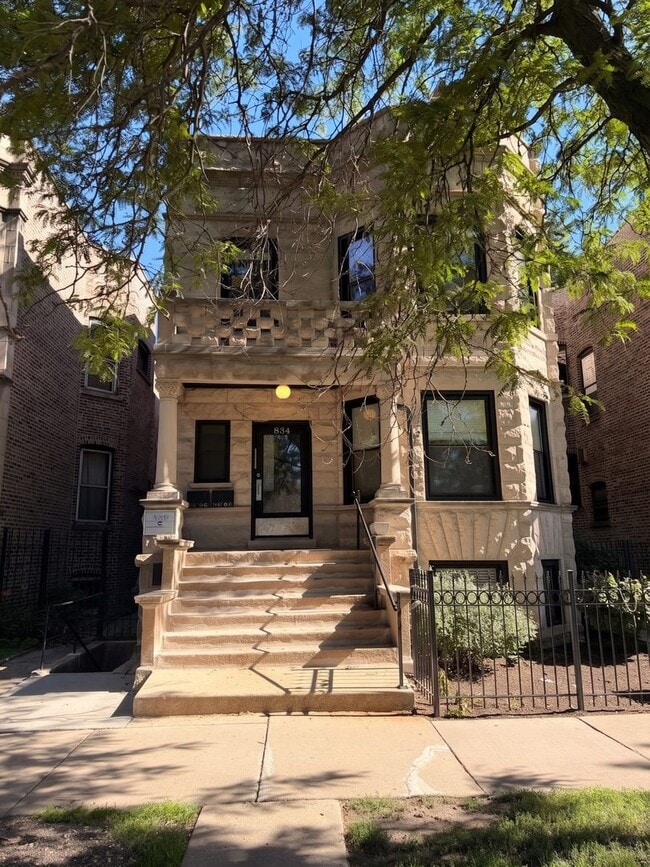 Building Photo - 1392 Waveland, LLC