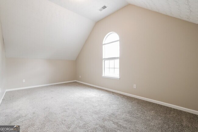 Building Photo - 45 Churchill Park Dr