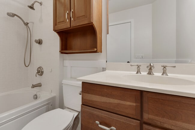 Building Photo - 616 Blue Spruce Ln