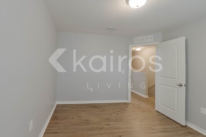 Building Photo - 3408 15th St SW