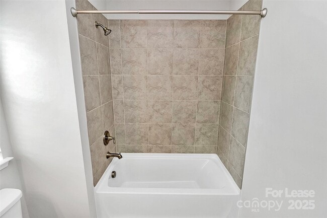 Building Photo - 720 Herlong Ave