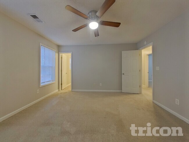 Building Photo - 604 Southern Trace Crossing