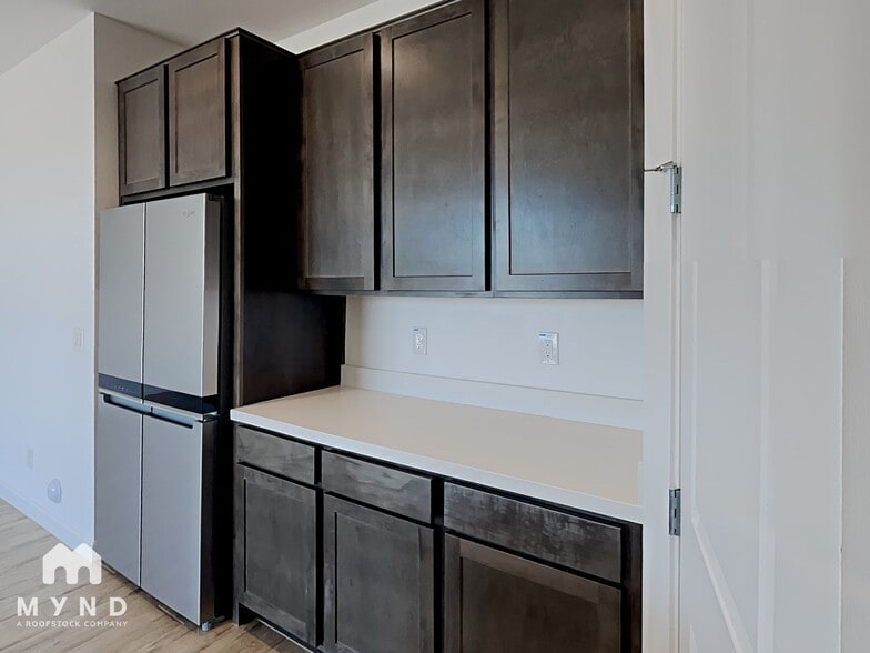 Building Photo - 13409 W Tether Trail