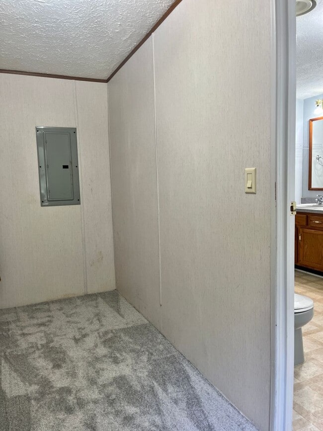 Building Photo - Spacious 3BR Home in Franklinton
