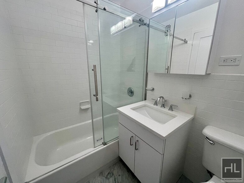 Building Photo - East 82nd Street