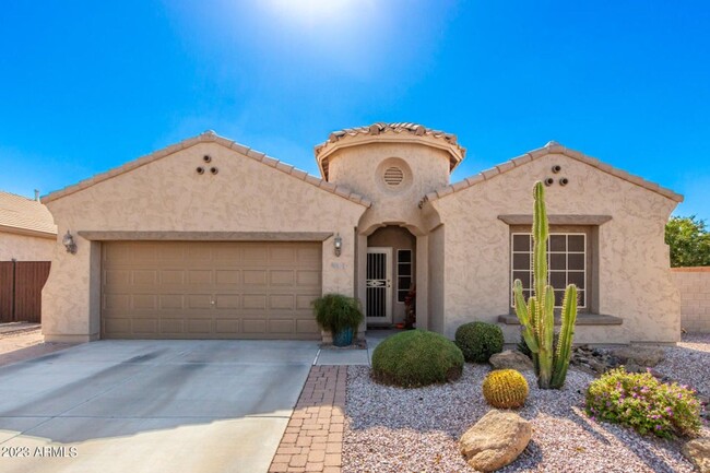 Primary Photo - Nice East Mesa Home!