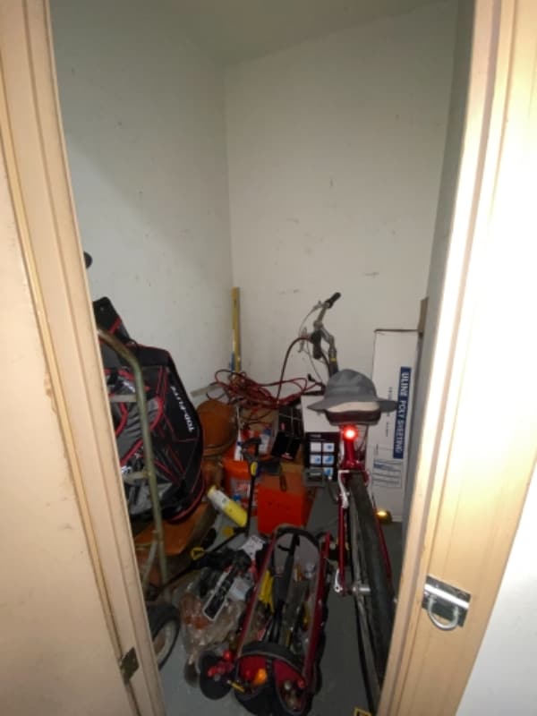 Building Photo - 2400 Windsor Mall