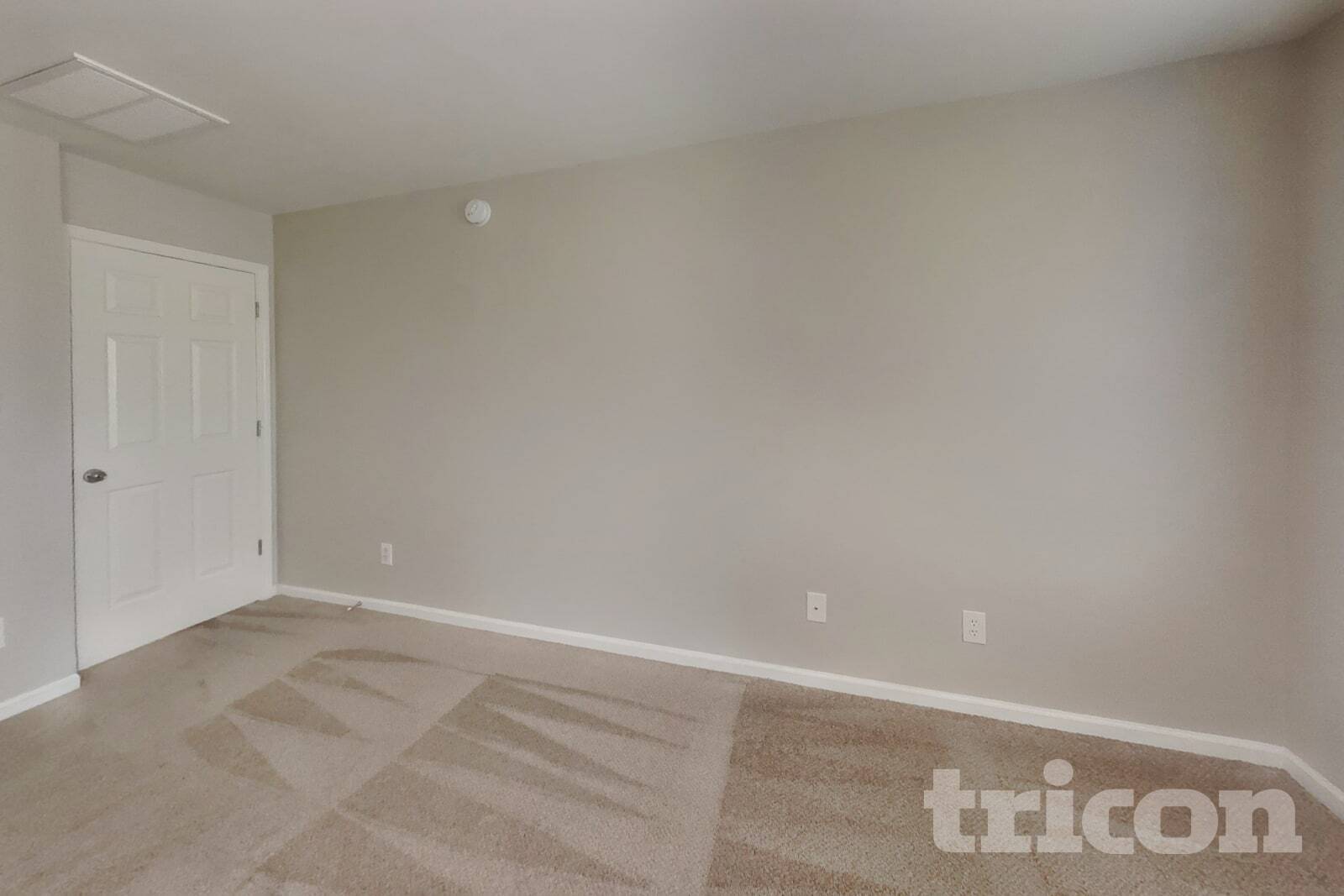 Building Photo - 910 Statler Dr
