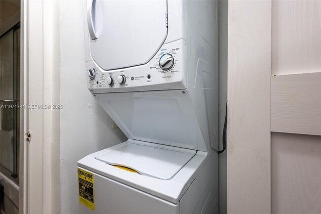 Building Photo - 9430 Boca Cove Cir