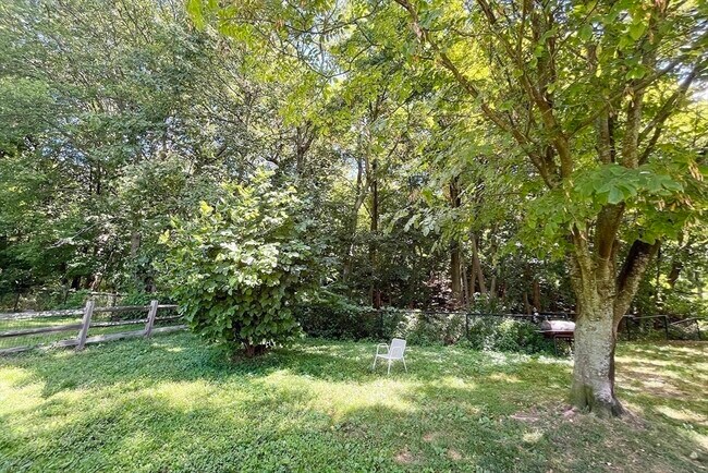 Building Photo - 40 Gartland St