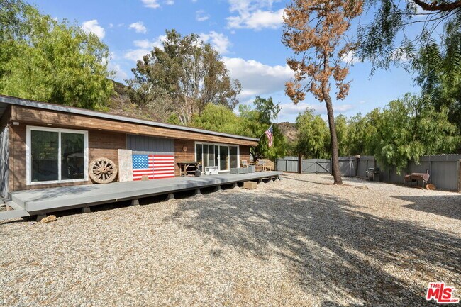 Building Photo - 25615 Mulholland Hwy