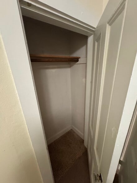 Building Photo - 48 Clinton Ave