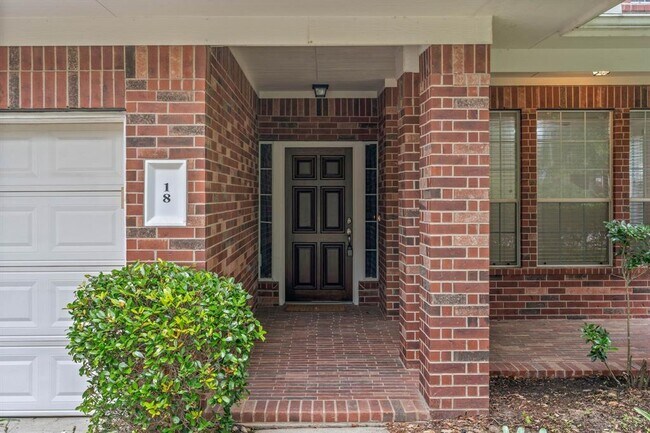 Building Photo - 18 N Queenscliff Cir