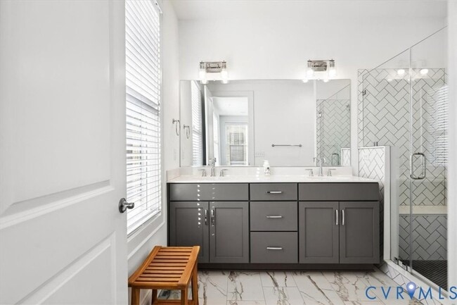 Building Photo - 1722 Old Brick Rd